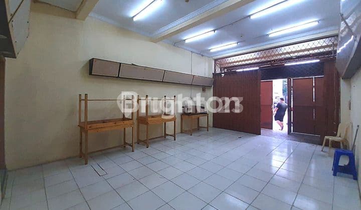 Ruko Menceng Raya 3 Tingkat, Jalan Raya SHM Siap Pakai