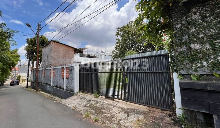 Kebayoran Lama land, Pahlawan Street, South Jakarta, 440m2, cheap