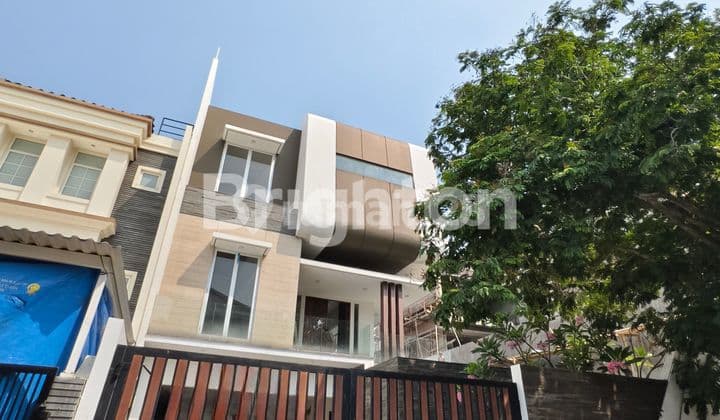 Rumah Katamaran Indah BGM 358m2 | Brand New | Ada Kolam Renang | Hadap Utara | PPJB