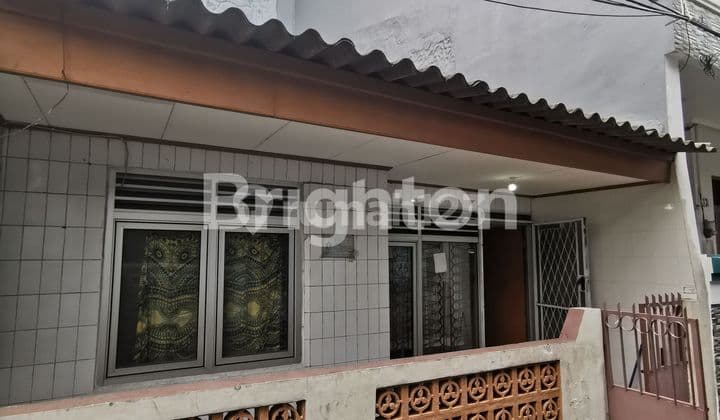 Tanjung Duren Jalan Manggis lebar 5 , tingkat 1.5 lt Row 1 Mobil Pas (karena banyak Pohon jadi tidak bs masuk Mobil) Nego sampai Jadi