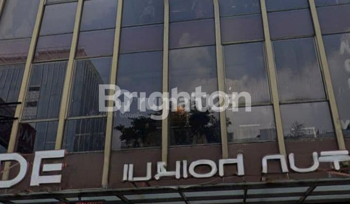 Ruko Gandeng Metro Gallery PIK 9 x 15 , 4 tingkat Jalur Boulevard Hadap Selatan Pantai Indah Kapuk