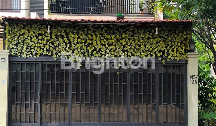 Rumah Kav DKI 125m2, 2 Tingkat semi furnished siap huni SHM Meruya Jakarta Barat