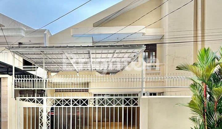 RUMAH pluit Timur Residence 200m2 , Rumah Bagus siap Huni , hanya Hitung Tanah Muara Karang Jakarta Utara