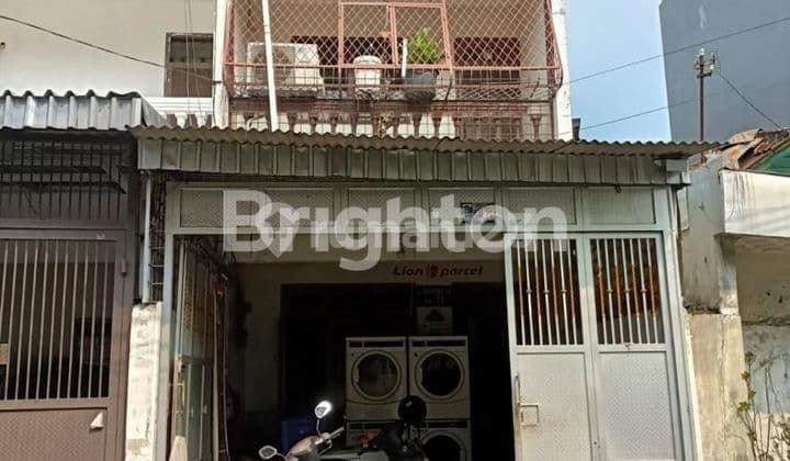 Rumah Tanah Sereal Tambora 3 lantai SHM Plong Sudah Renovasi