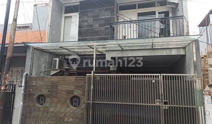 Rumah Siap Huni Dalam Kompleks Di Tomang Jakarta Barat