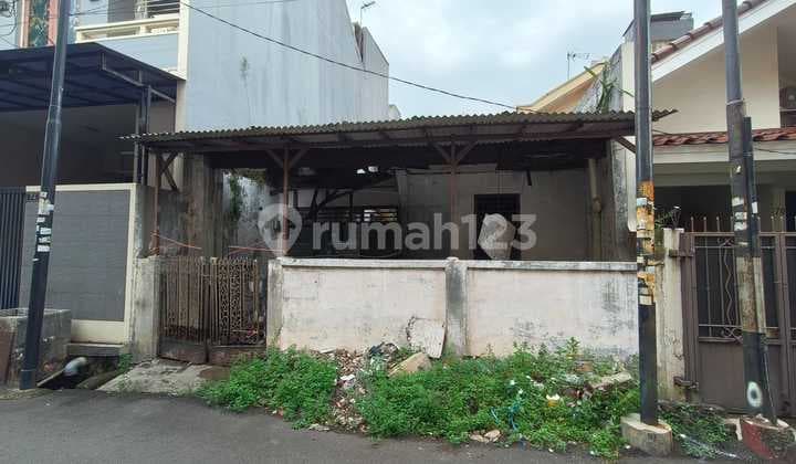 Rumah Lama Hitung Tanah dalam Komplek Tomang, Jakarta Barat.
