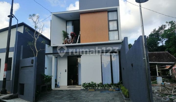 Rumah Minimalis 2 Lantai Jl. Kaliurang Jogja Sleman Yogyakarta