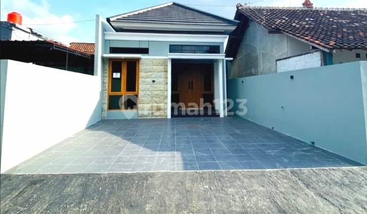 Rumah Baru Luas Dalam Ringroad Dekat Jogja Kota Sleman Yogyakarta
