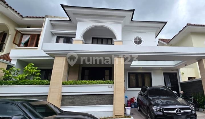 Rumah Mewah 2Lt Furnished Perumahan Dekat Jogja Kota Sleman Yogya