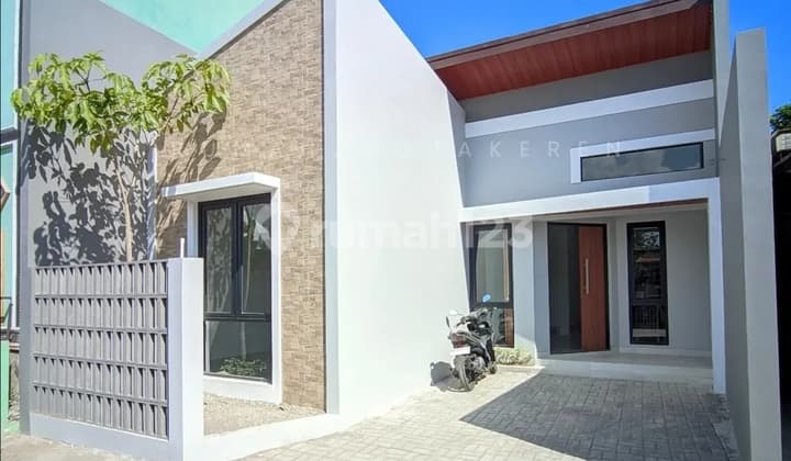 Minimalist New House Trihanggo near UGM Academic Area Sleman Yogyakarta