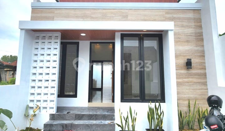 Rumah Modern Minimalis Jogja Dekat Pemda Mall Sleman (sch) Yogyak
