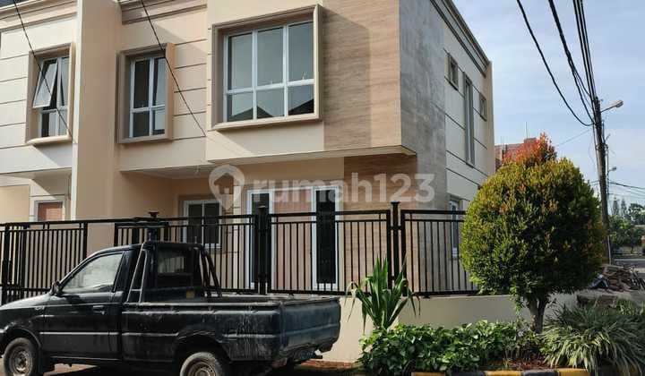 Dijual Rumah Siap Huni Posisi Hook di Gading Serpong