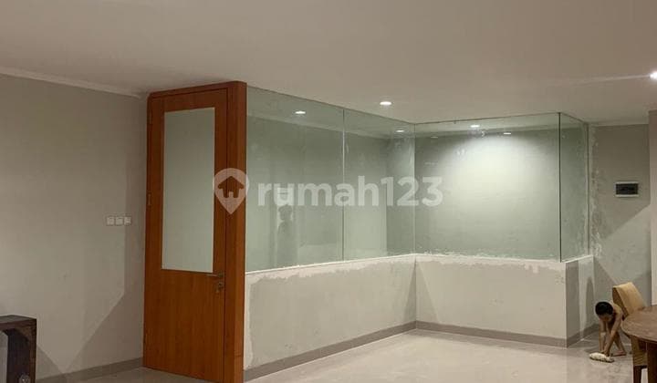 Gudang+Kantor 2 LT, Bersih,Rapi Dijual di Bizpoint, Tigaraksa, Tangerang