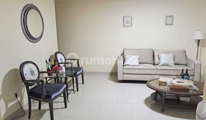 Rumah Rapi,Semifurnish,2Lantai Disewakan di Metro Permata,Tgr