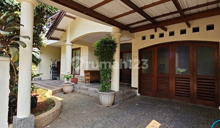 Rumah mewah dalam komplek di Ciputat Tangerang Selatan