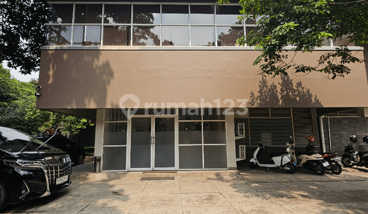 Rumah Komersil Cocok Untuk Kantor Harga Menarik Lokasi Sangat Strategis Di Kebayoran Baru