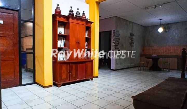 Rumah Ex Kantor Di Barito Kebayoran Baru