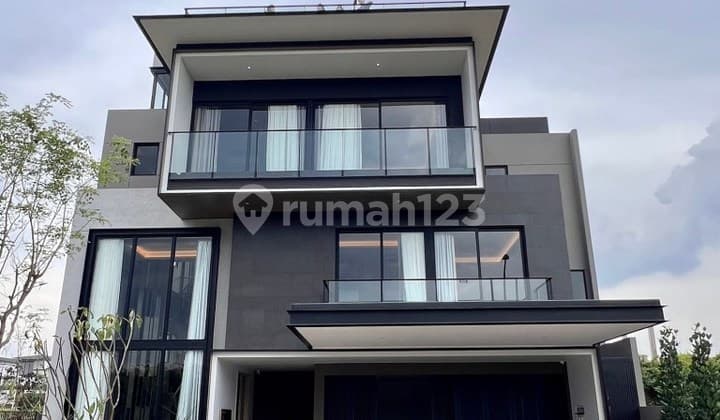 Nava Park Layton River View And Backyard Garden