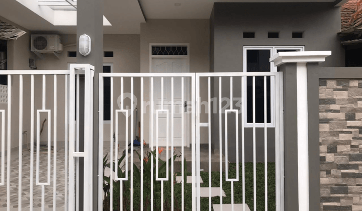Rumah Bagus Siap Huni Dalam Komplek di Cinere