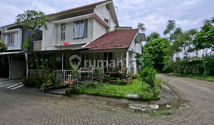 Rumah Nyaman di Emerald Bintaro Sektor 9