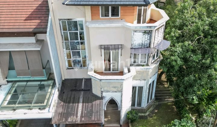 Rumah Dalam Perumahan Area Kebayoran Lama Dekat Pondok Indah