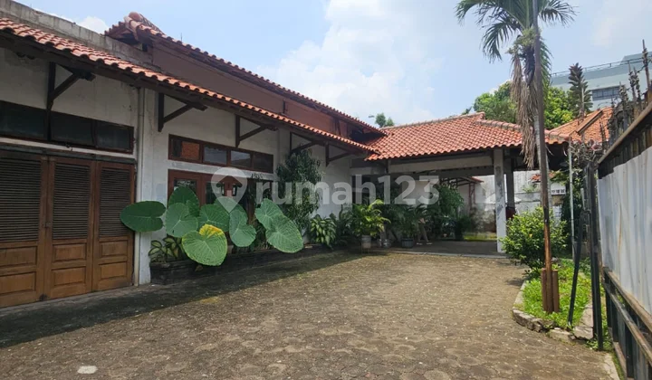Spacious House in Prime Area Cipete