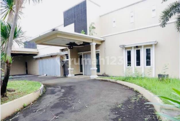 Patra Kuningan. Rumah Hitung Tanah Di Kawasan Prestise