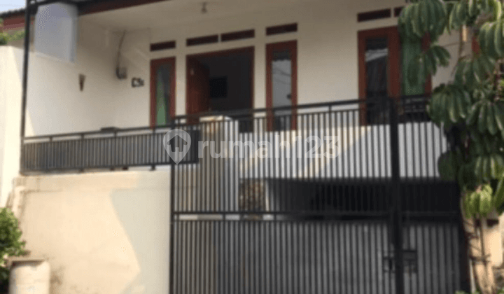 Dijual Rumah Siap Huni Dalam Kompleks, 900mtr Dari Stat Mrt