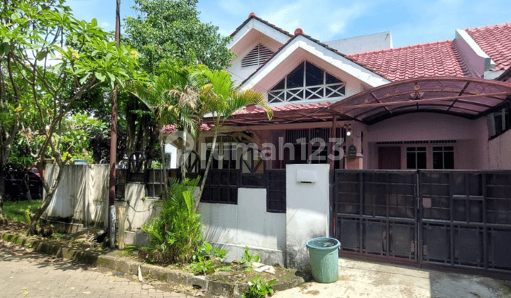 Rumah 1 Lantai Dalam Komplek Villa Melati Mas Tangerang