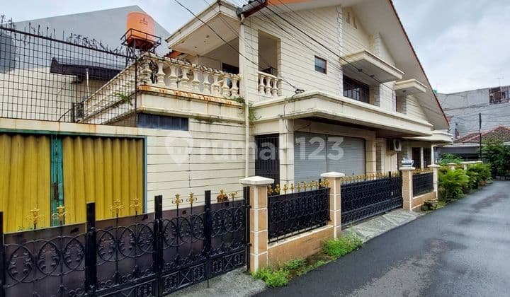 Dijual Rumah 2 Lantai Terawat di Area Kayu Putih Jakarta Timur