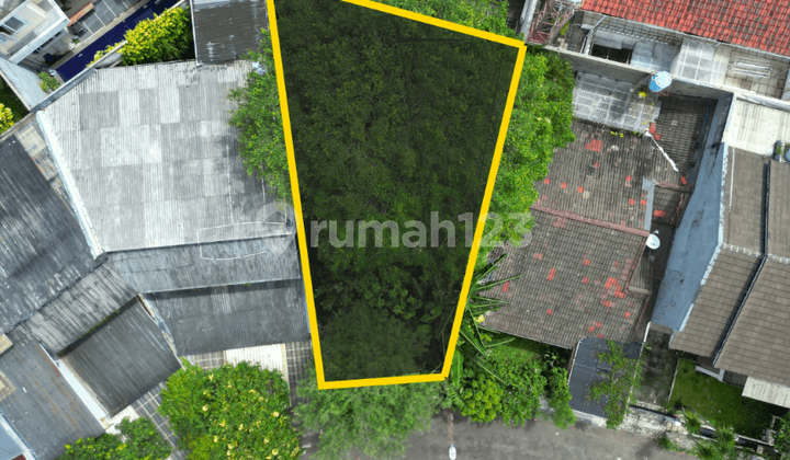 Cheap Land in a Large Complex in Lebak Bulus
