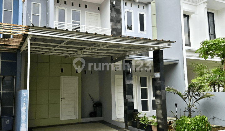 Ready-to-Occupy 2-Story House in Jagakarsa Cluster