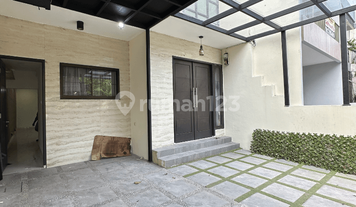 Rumah Bagus Siap Huni di Pondok Indah Jakarta Selatan