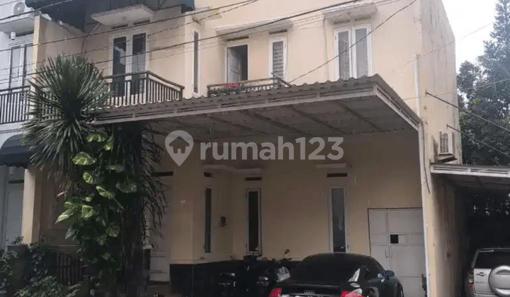 Rumah Apik Siap Huni Dalam Townhouse di Villa Cinere Mas