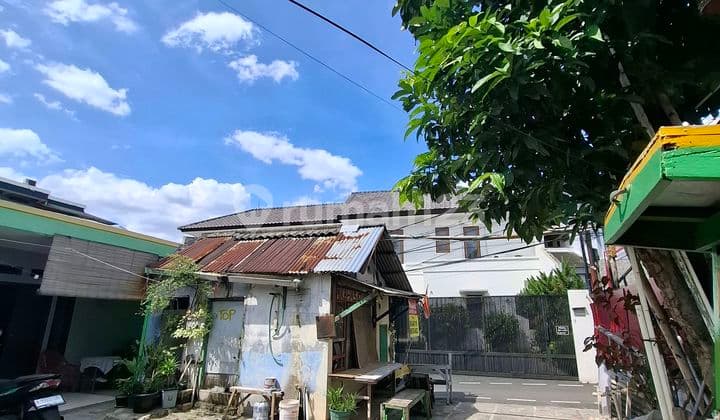 Rumah Hitung Tanah Di Dekat Halte Transjakarta Warung Buncit Jaksel