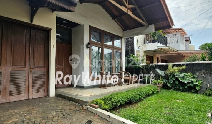 Rumah Siap Huni Dalam Komplek di Lebak Bulus Jakarta Selatan