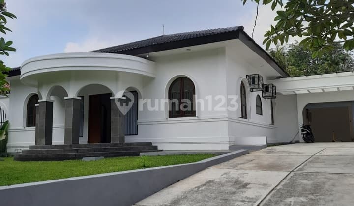 Disewakan Rumah Mewah Di Kemang