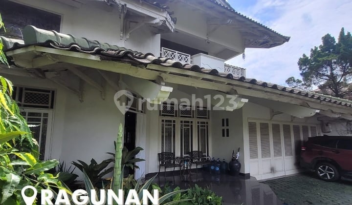 Ready-to-Occupy House in a Complex in Ragunan, South Jakarta