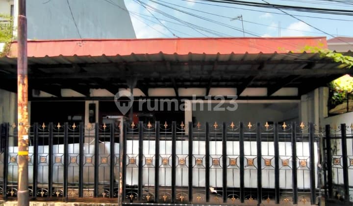 Jual Murah Rumah Hitung Tanah di Bendungan Hilir Jakarta Pusat
