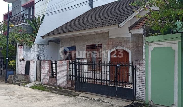Rumah murah akses jalan lebar dalam komplek di Jatibening Pondok Gede Bekasi