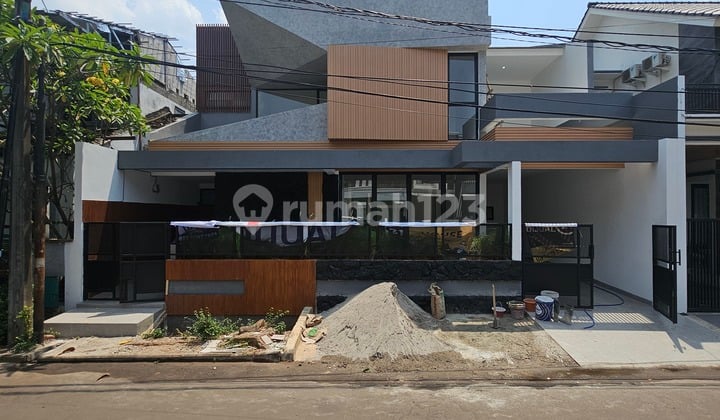 Rumah Mewah Baru Dengan Kolam Renang Ready Stock Di Area Sektor 9 Bintaro Jaya Tangerang Selatan