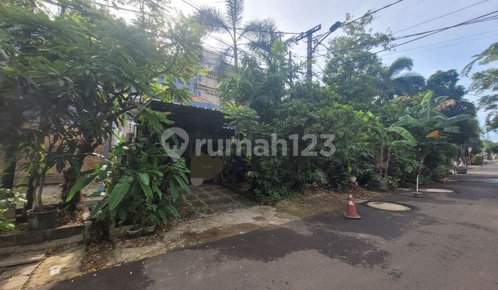 Rumah hitung tanah sekat stasiun mrt Blok M