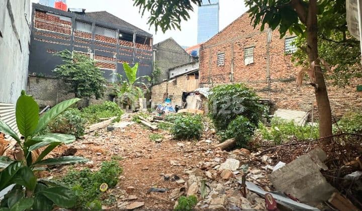 Tanah Dekat Senopati