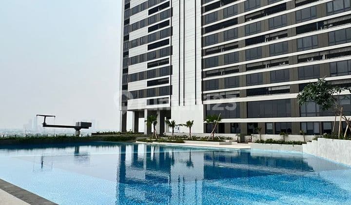 Collins Boulevard Studio Type Apartment Price Reduced to 500 Million