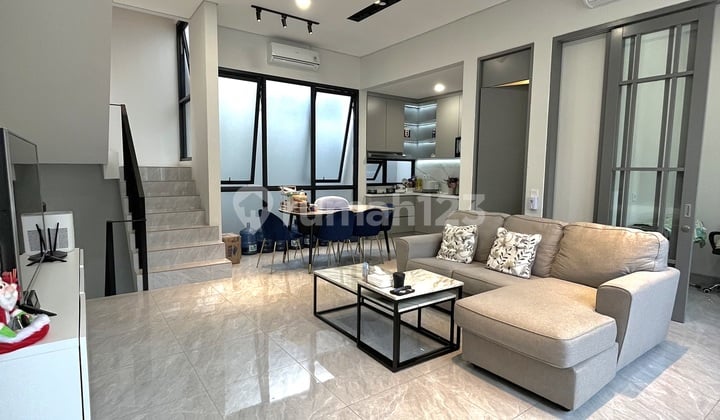 Rumah 3LT 4KT Semi Furnished Siap Huni Di Aether Greenwich BSD