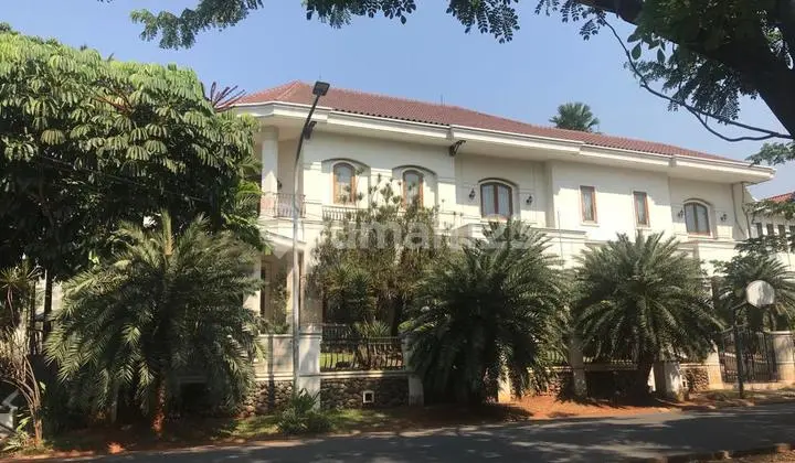 Rumah Mewah 5+4KT Ada Basement dan Swimming Pool Di Pondok Indah