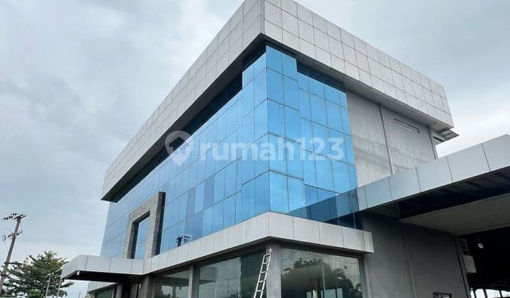Gudang Luas 6.540 Meter Ada Gedung Kantor 2Lt di Pantura Cirebon