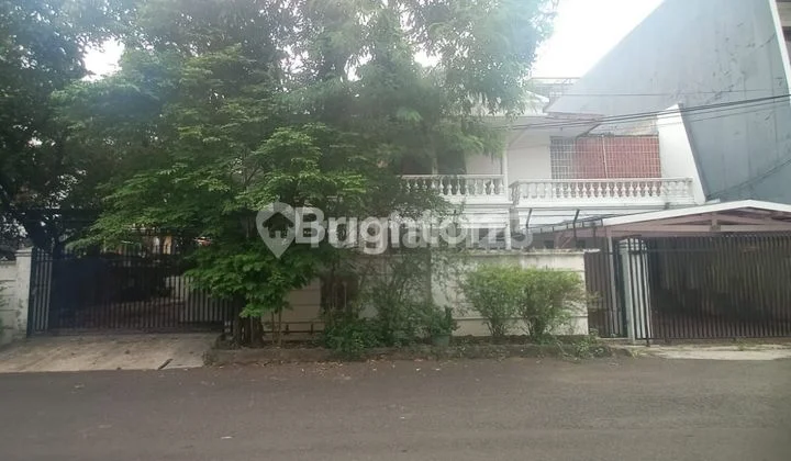 RUMAH HOEK GADING PANDAWA RUMAH HOEK GADING PANDAWA
