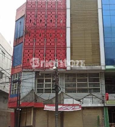 2 RUKO GANDENG DI MELAWAI - JAKARTA SELATAN