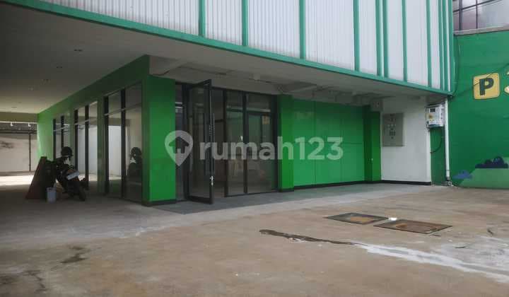 Tempat Usaha Jatiwaringin